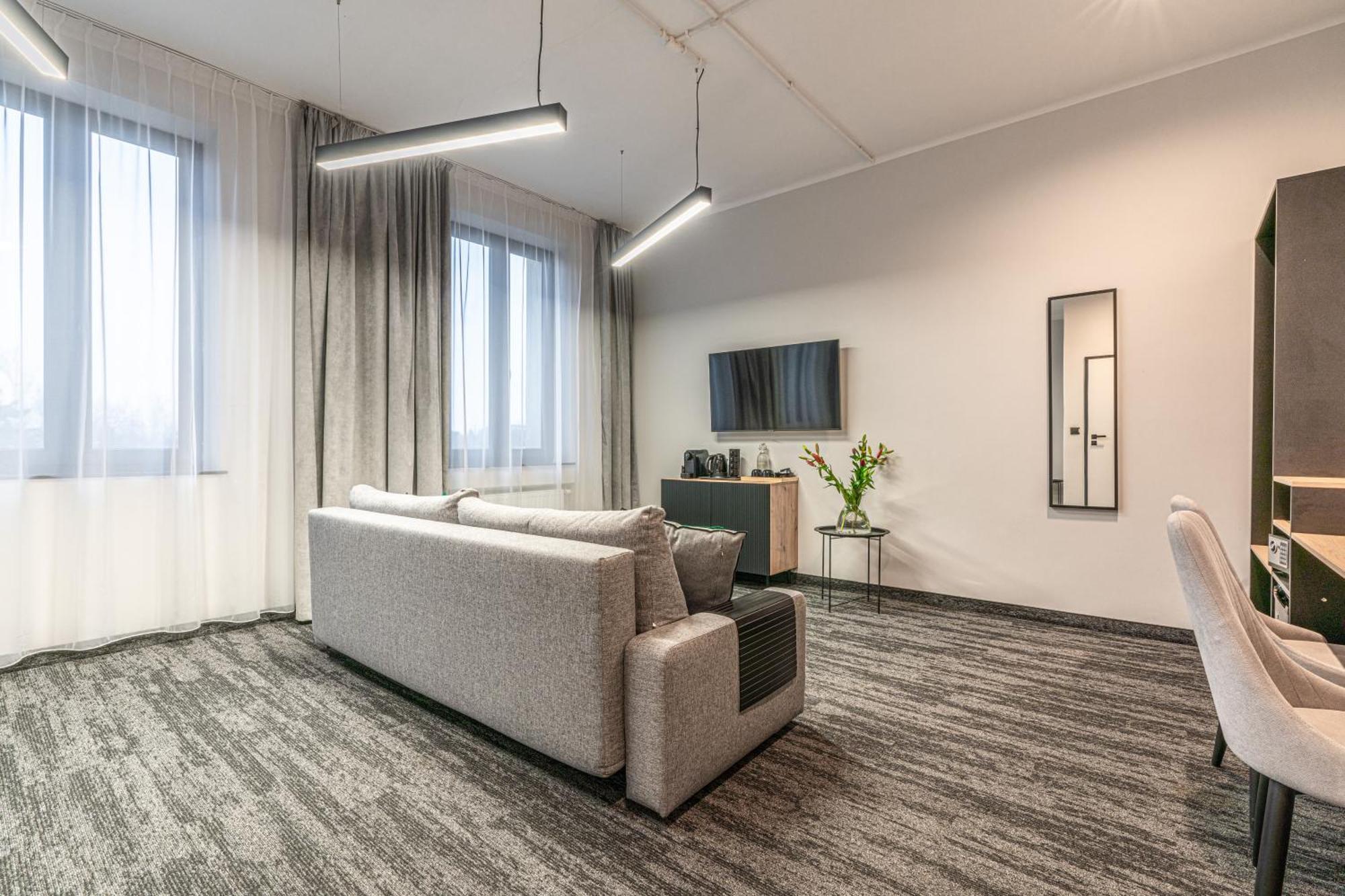 Vanta Business Center สกาวินา ภายนอก รูปภาพ